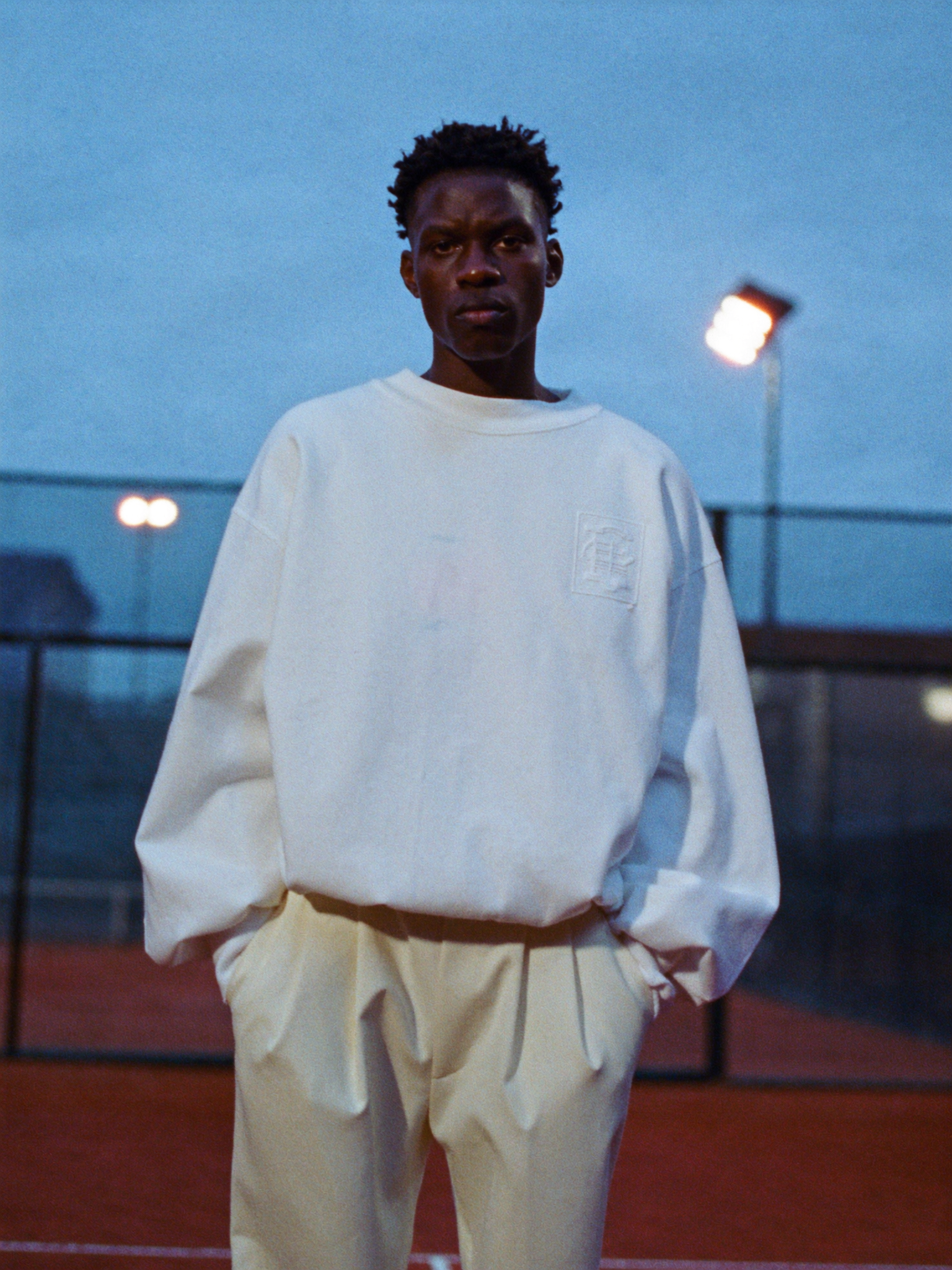 Almagro 42 Sweatshirt - hero